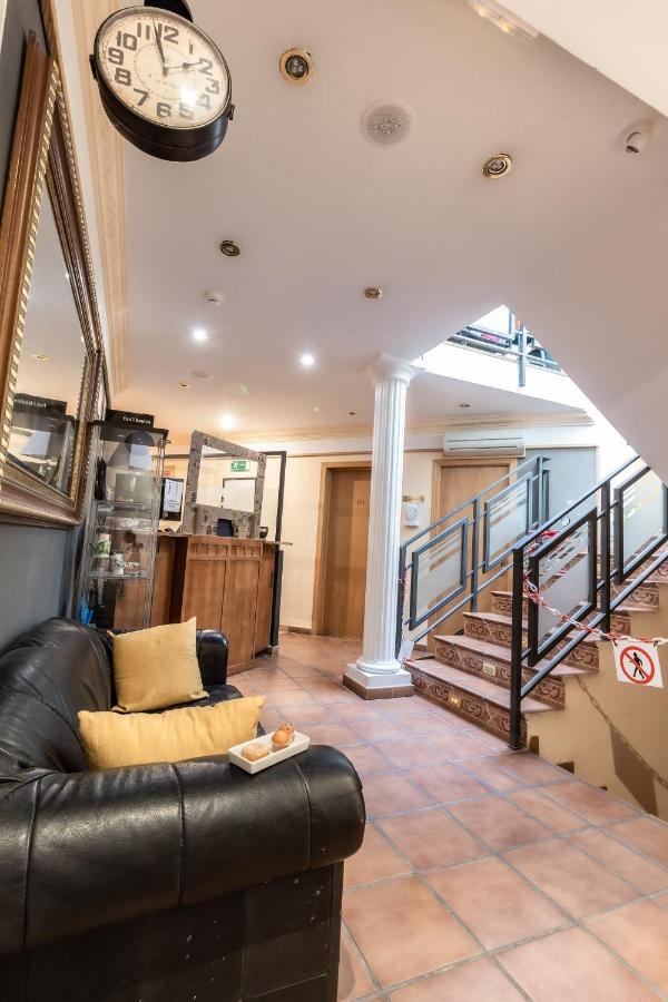 Hostal Rural El Cano By Vivere Stays Alpedrete Exteriör bild