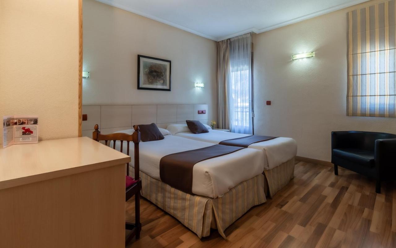 Hostal Rural El Cano By Vivere Stays Alpedrete Exteriör bild
