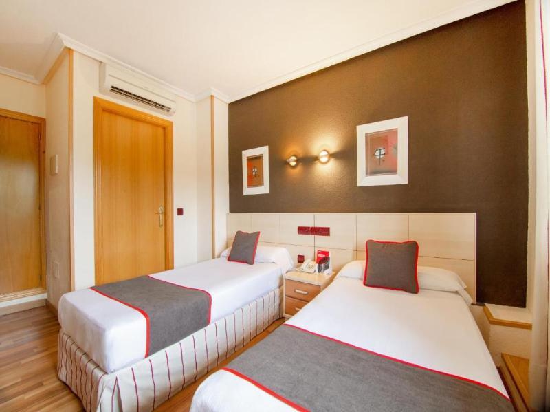 Hostal Rural El Cano By Vivere Stays Alpedrete Exteriör bild