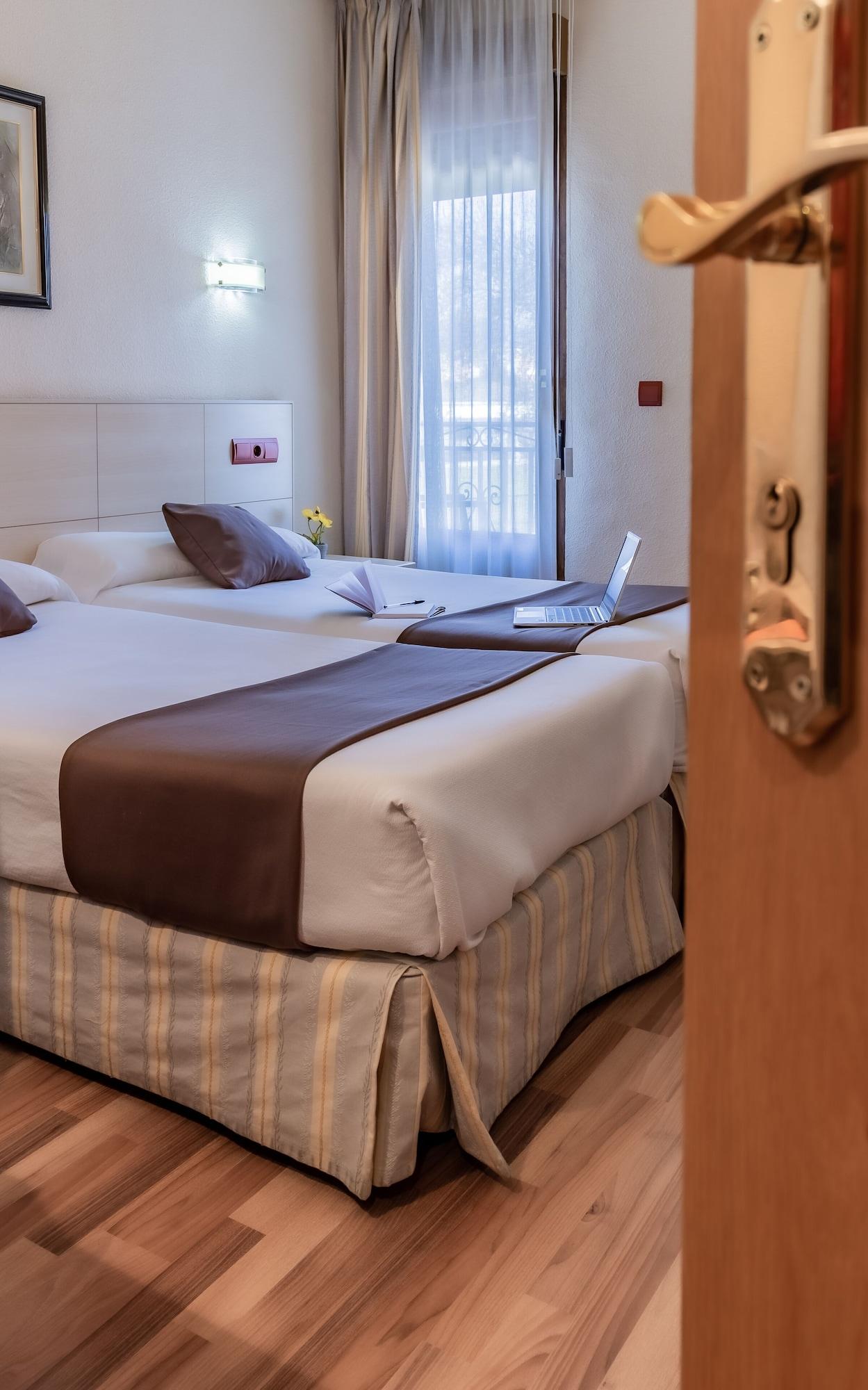 Hostal Rural El Cano By Vivere Stays Alpedrete Exteriör bild