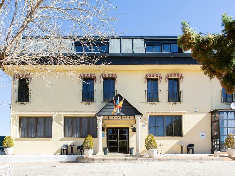 Hostal Rural El Cano By Vivere Stays Alpedrete Exteriör bild
